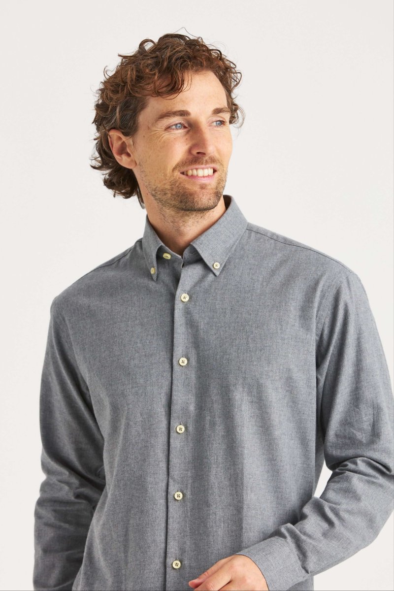 Ljusgrå Flanellskjorta Premium Button Down - Bild 3
