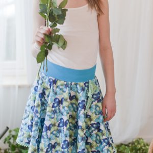 Fjärilsblomma, mönstrad flickkjol