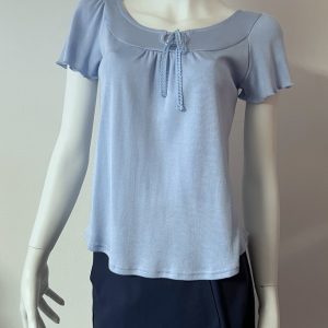 Gryningsljus, ljusblå t-shirt
