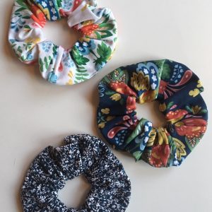 Scrunchie, mönstrade trikåhårband