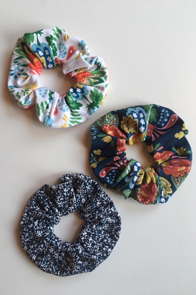 Scrunchie, mönstrade trikåhårband - Bild 2