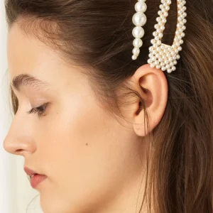 Clara Pearl Pin